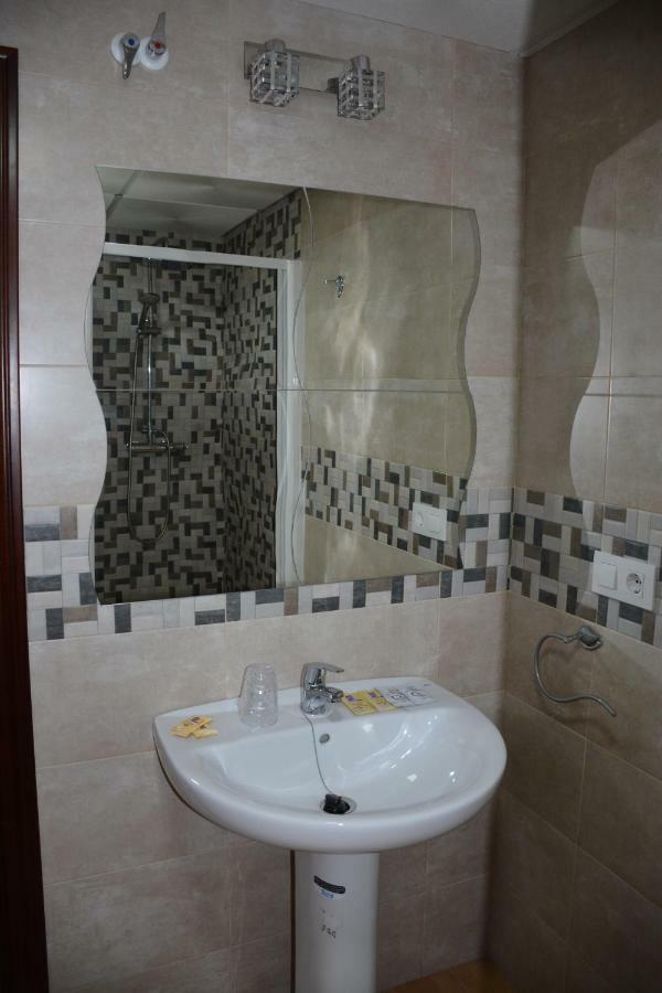 Hostal Restaurante La Mancha رويديرا المظهر الخارجي الصورة